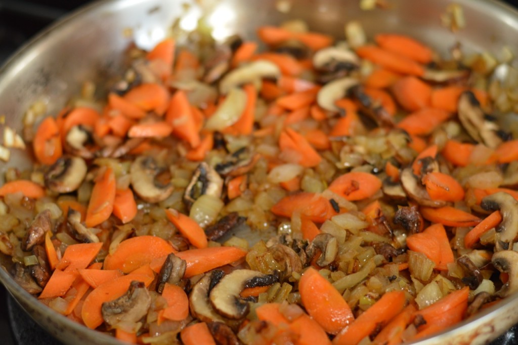kale carrots pan