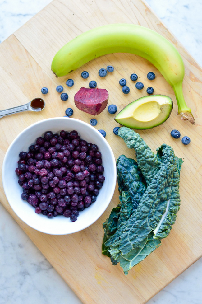 Balancing Creamy Blueberry Smoothie Ingredients