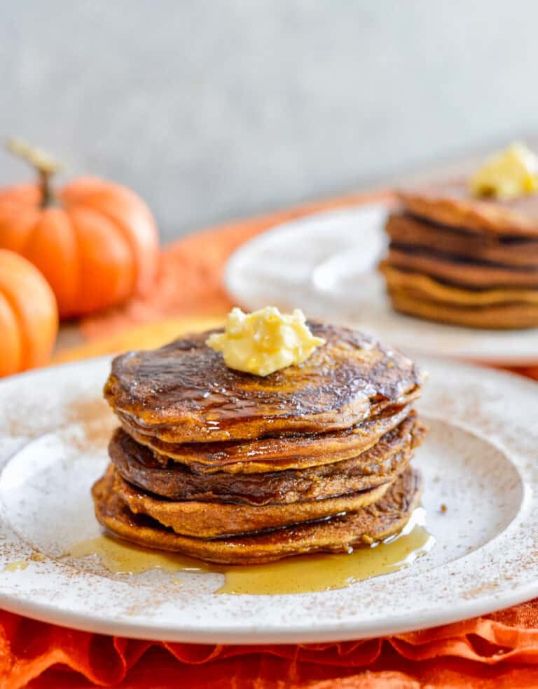Fluffy Paleo Pumpkin Pancakes