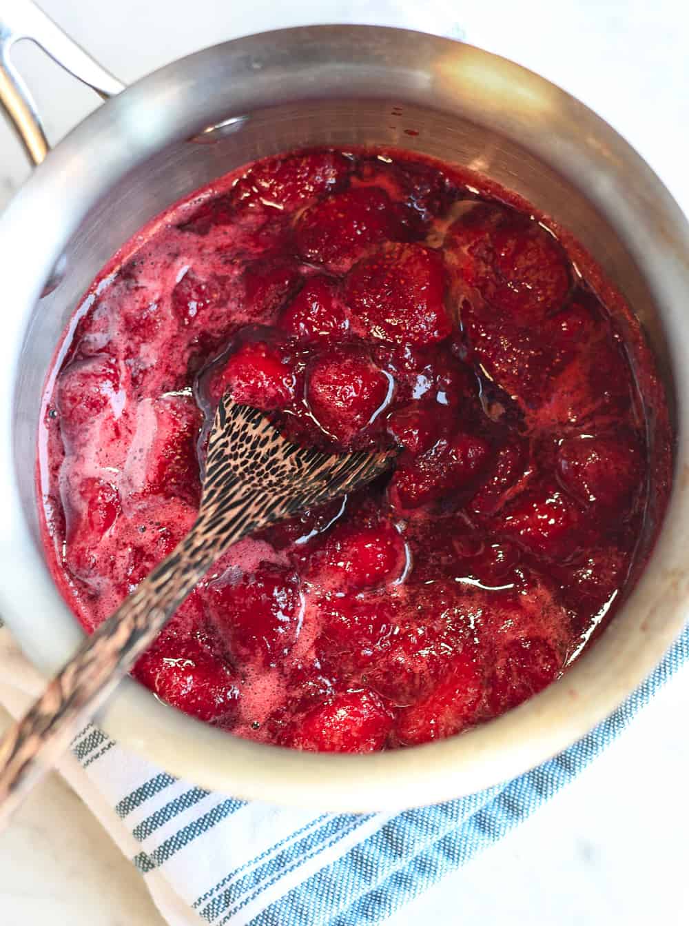 Strawberry Custard Bars strawberry compote