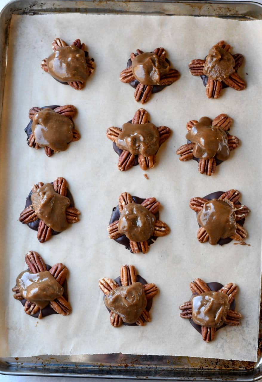 Chocolate Turtle Candies (Paleo Vegan) chocolate pecans caramel
