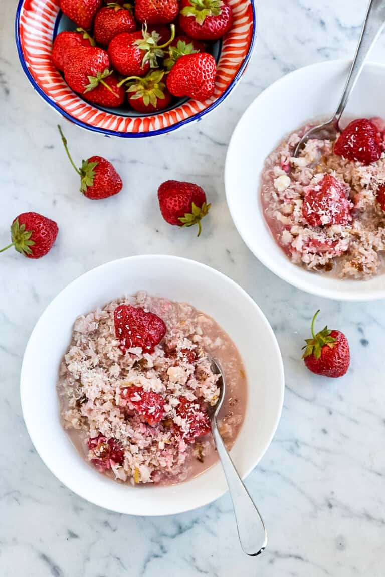 Creamy Strawberry Porridge (Nut Free, Grain Free, Low Carb)