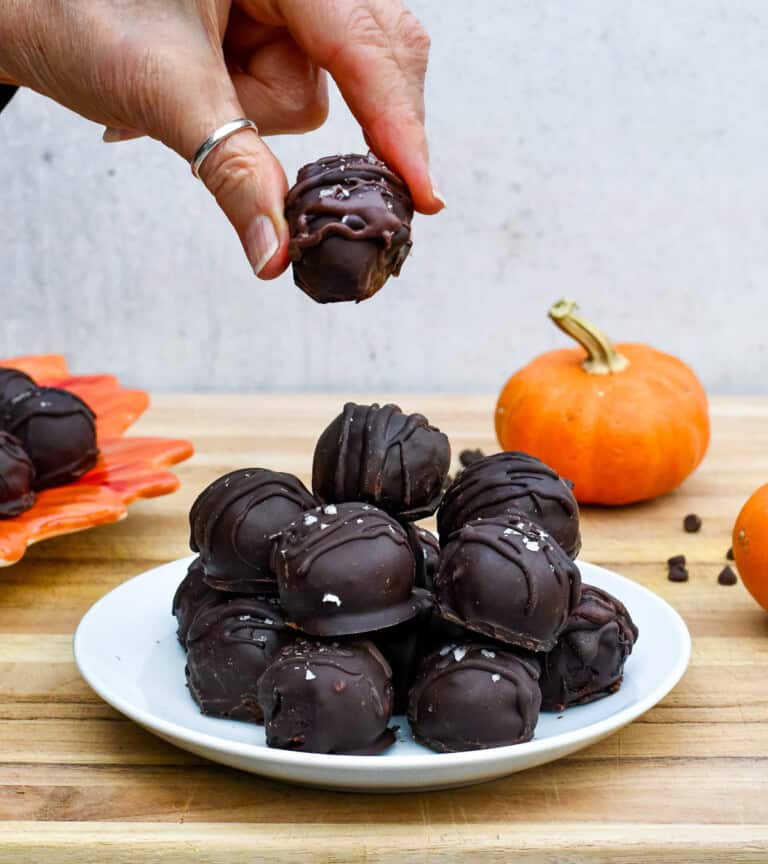 Pumpkin Truffles with Dark Chocolate (Paleo Vegan)