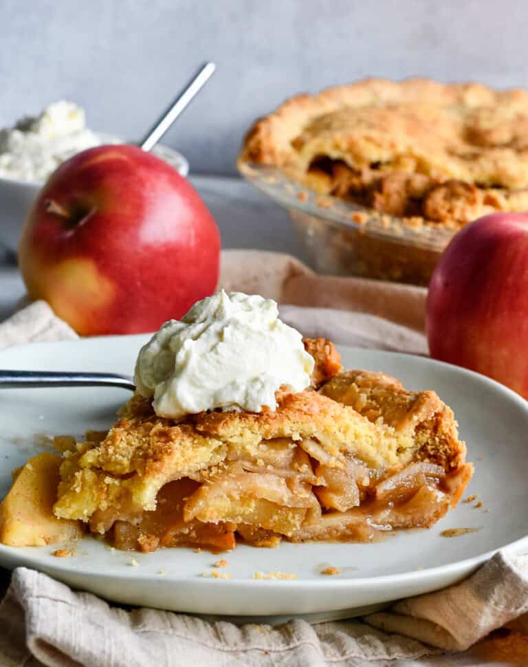 Flaky Paleo Apple Pie (Gluten Free)